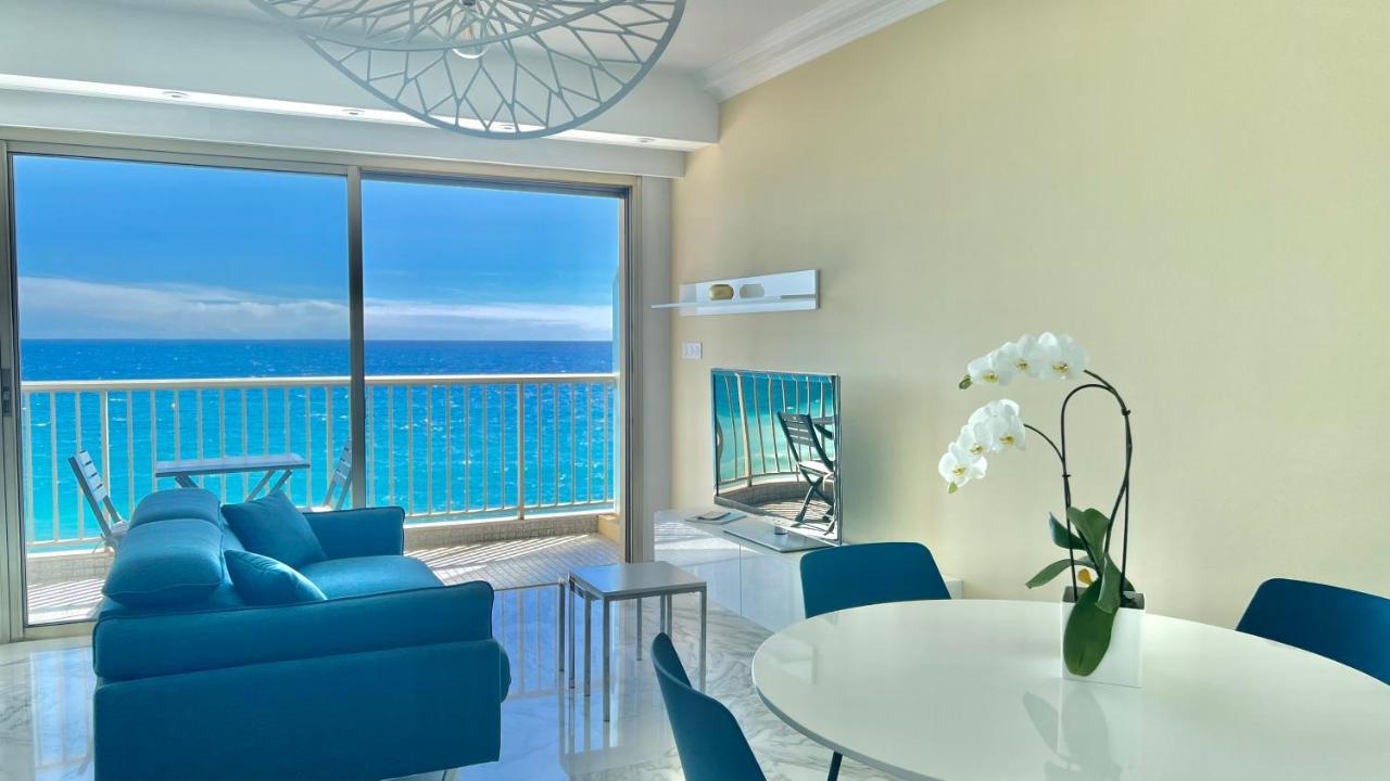Seaviews By Jenni Menton, La Suite, Superbe Front De Mer, Top Emplacement Avec Terrasse Et Parking! 외부 사진
