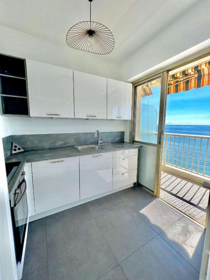 Seaviews By Jenni Menton, La Suite, Superbe Front De Mer, Top Emplacement Avec Terrasse Et Parking! 외부 사진