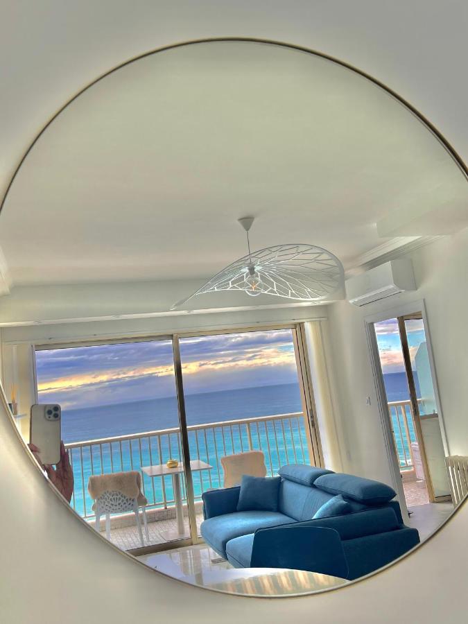 Seaviews By Jenni Menton, La Suite, Superbe Front De Mer, Top Emplacement Avec Terrasse Et Parking! 외부 사진