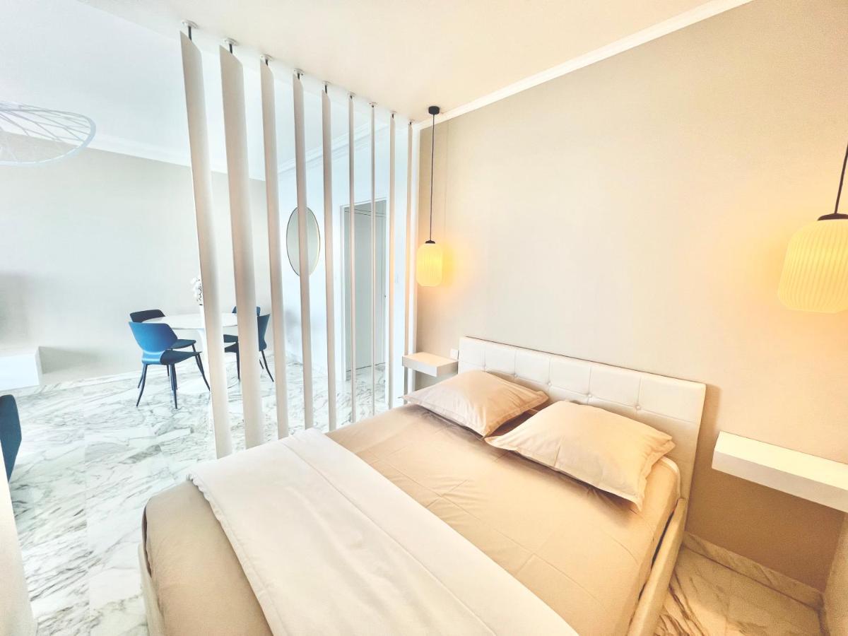 Seaviews By Jenni Menton, La Suite, Superbe Front De Mer, Top Emplacement Avec Terrasse Et Parking! 외부 사진